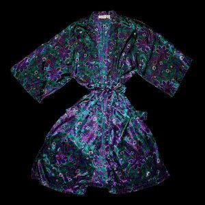 Vintage Victorias Secret Gold Label paisley satin robe